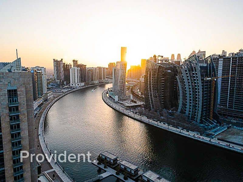 18 Premium Finish | Burj Khalifa & Canal Views!