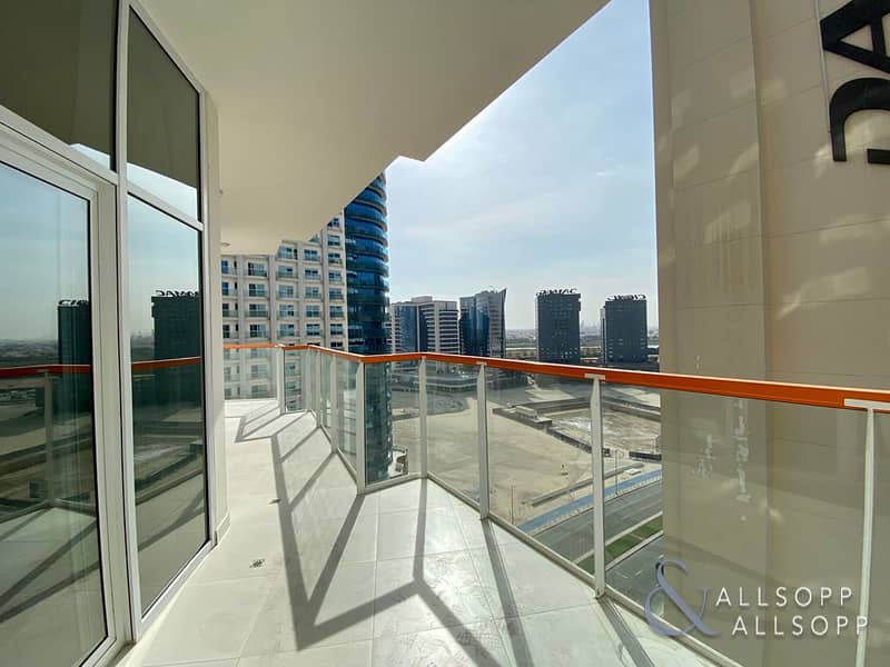 12 Mid Floor | Balcony | Furnished | Vacant