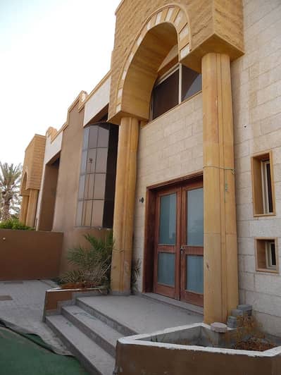 4 Bedroom Villa for Rent in Al Azra, Sharjah - 4 bedroom hall villa for rent in Azra