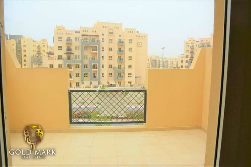 9 2BR with Terrace | Near Community and School |