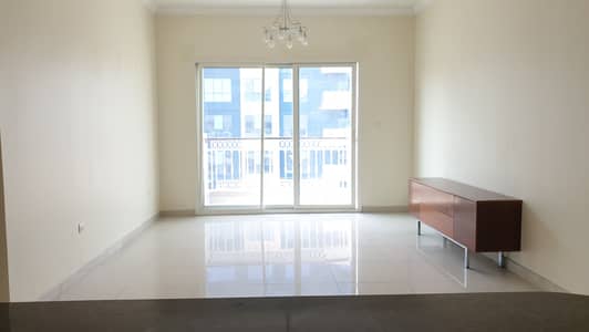 شقة 2 غرفة نوم للايجار في أرجان، دبي - شقة في برج فيو ريزيدينس أرجان 2 غرف 47999 درهم - 5630452