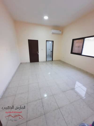 Studio for Rent in Al Muroor, Abu Dhabi - Excellent studio monthly in Al Muroor Street close to Alam supermarket and parking available