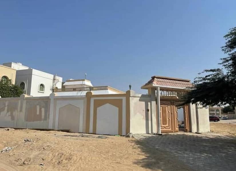 Ground floor villa for rent in Ajman
  Al Rawda area
 3 rooms, board and ha
