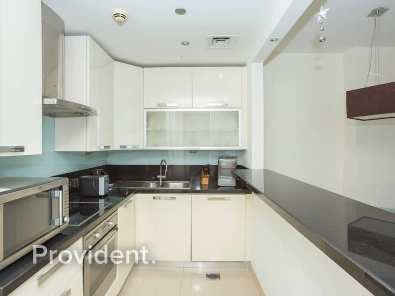 6 Fully Furnished | Lake View | 1 Bed