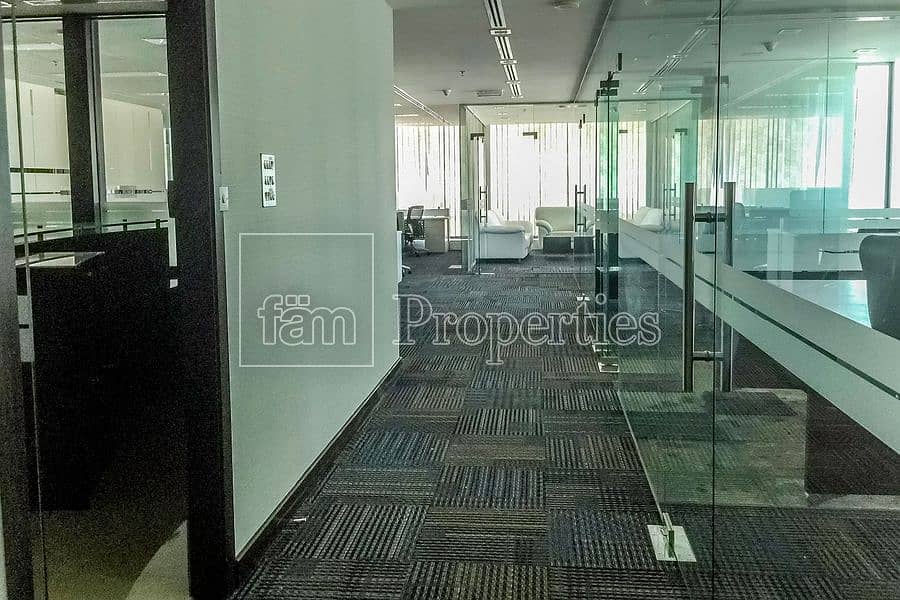 2 Fully Furnished | 3 partitions | 3 parkings