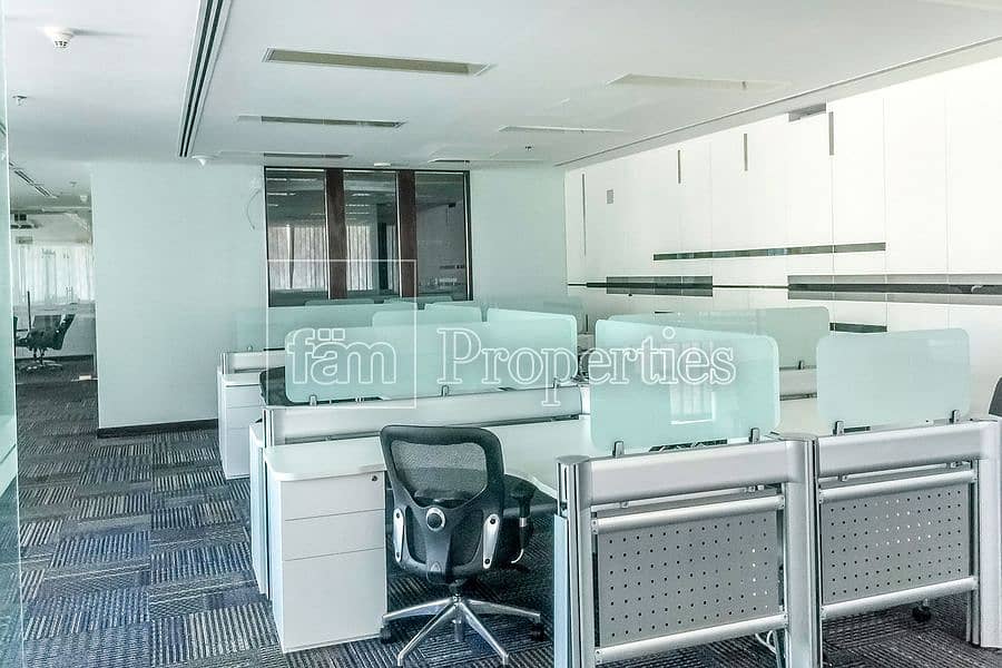 12 Fully Furnished | 3 partitions | 3 parkings