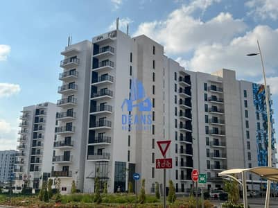 3 Bedroom Apartment for Rent in Yas Island, Abu Dhabi - Deluxe 3 bedrooms +maids  in water\'s edge