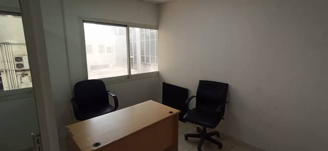 مکتب  للايجار في الكرامة، دبي - مكتب في الكرامة مجهز بالكامل