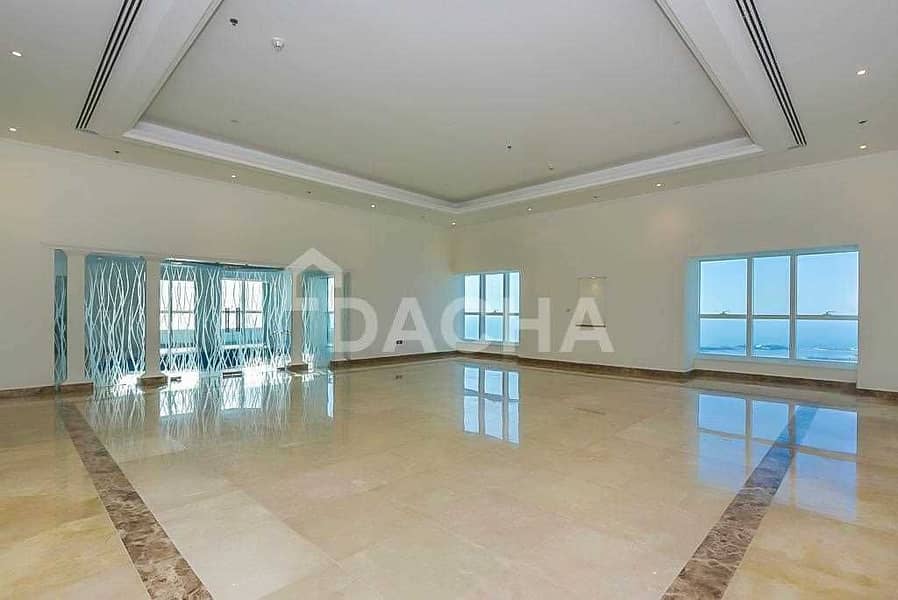 Available  / Penthouse /Panoramic Sea Views