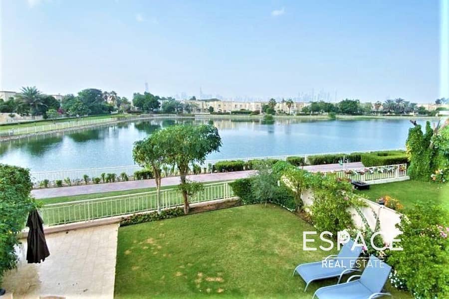 Lake View | Exclusive | Fully Upgraded 2E