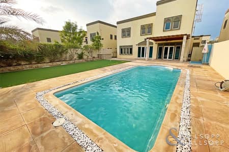 4 Bedroom Villa for Sale in Jumeirah Park, Dubai - Upgraded | Private Pool | VOT | 3 Bedrooms