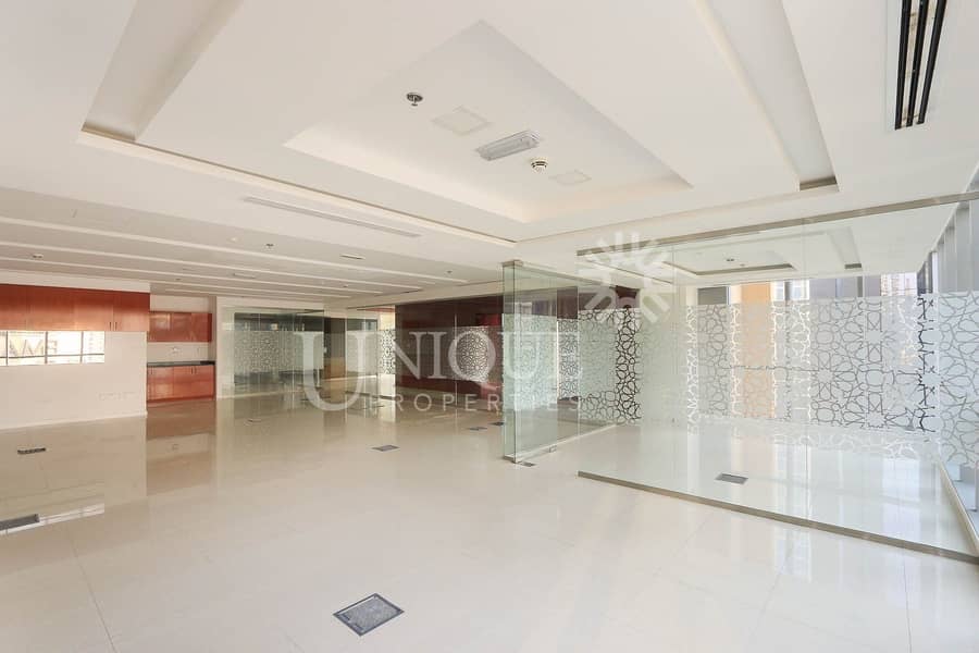 5 Fully Fitted Office | Marina View | Ideal Location