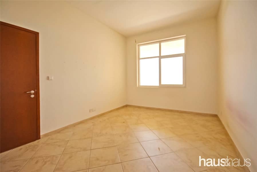 6 Property Managed | Huge Terrace | Vacant Now