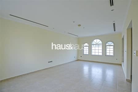 3 Bedroom Villa for Rent in Jumeirah Park, Dubai - available now | call to view | good location