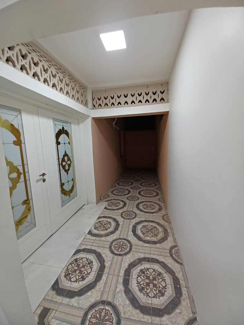 للايجار بيت عربي جديد مكون من ٣ غرف و ٣ حمامات بمنطقة المعيريض