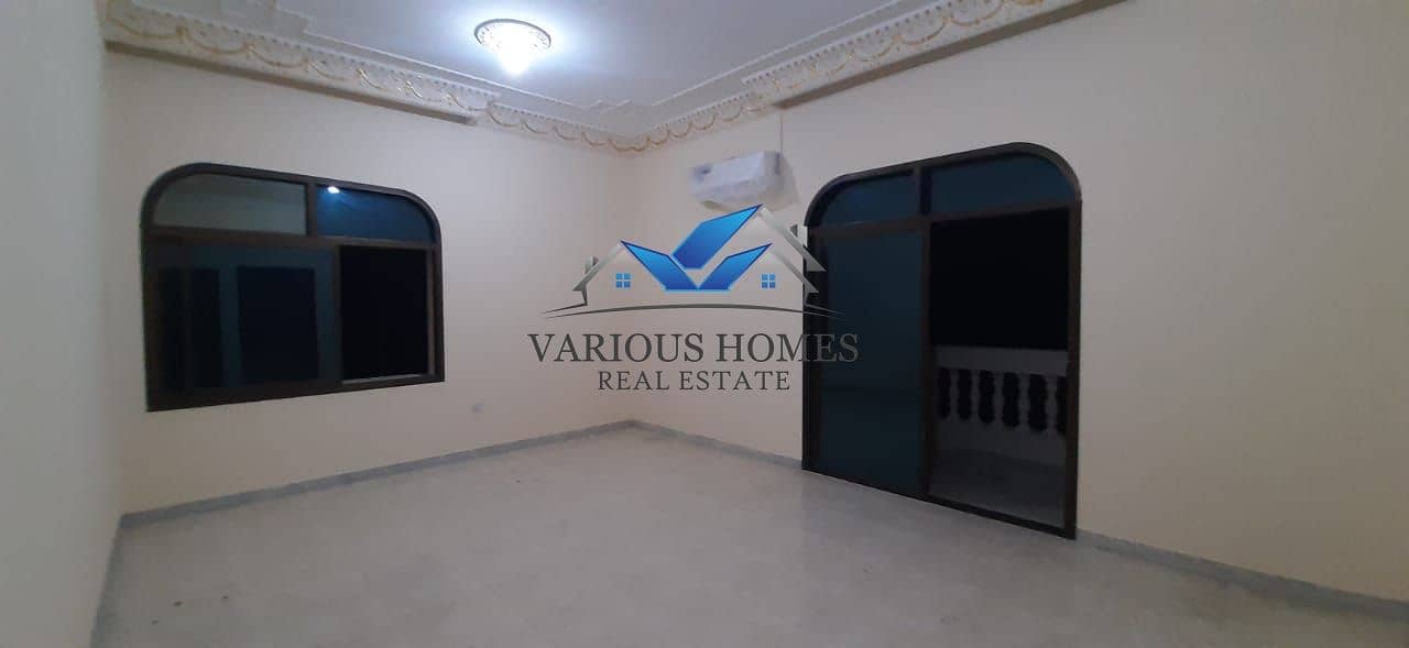 NICE STUDIO FOR MONTHLY RENT JUST 2300 WITH FREE CAR PARKING  IN MUROOR