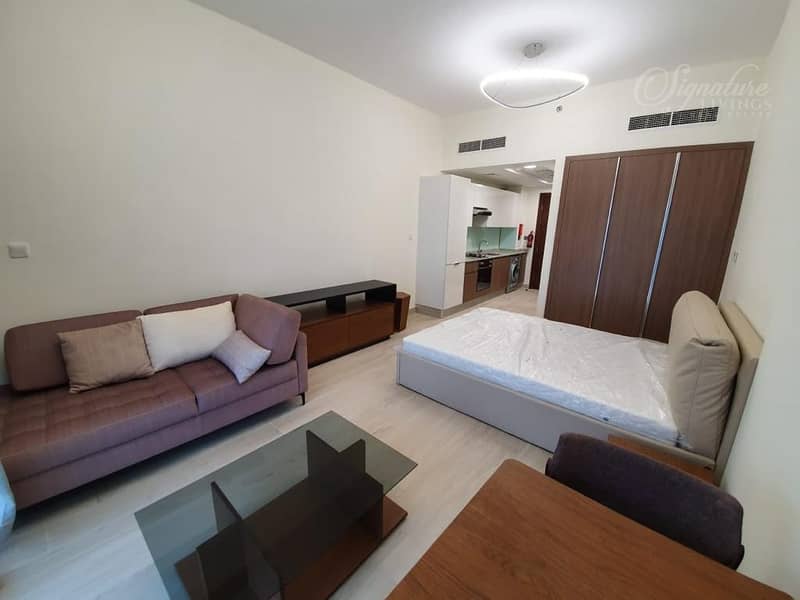 位于阿尔贾达法住宅区，阿齐兹阿利耶公寓 的公寓 40000 AED - 5582659