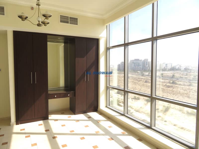 Wonderful 2 Br with Pool,Gym & Parking in Dubai silicon oasis