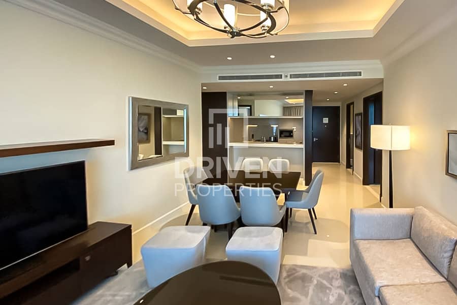 Luxurious and Furnished Apt w/ Burj View