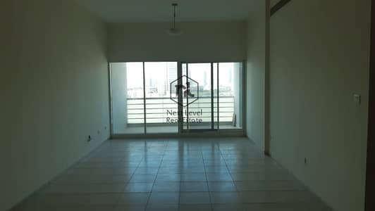 2 Bedroom Apartment for Sale in Dubai Sports City, Dubai - vacant large 2 bedroom  with balcony +close kitchen +laundry and parking