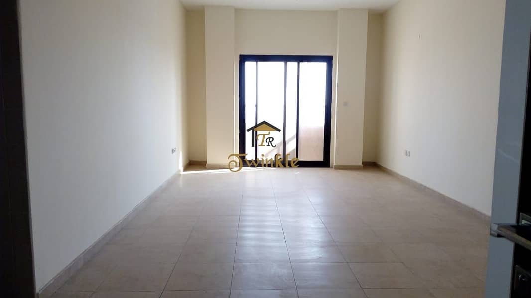 DUBAI SILICON OASIS ,Silicon Gate 1, One Bedroom with Balcony @ AED 32k.