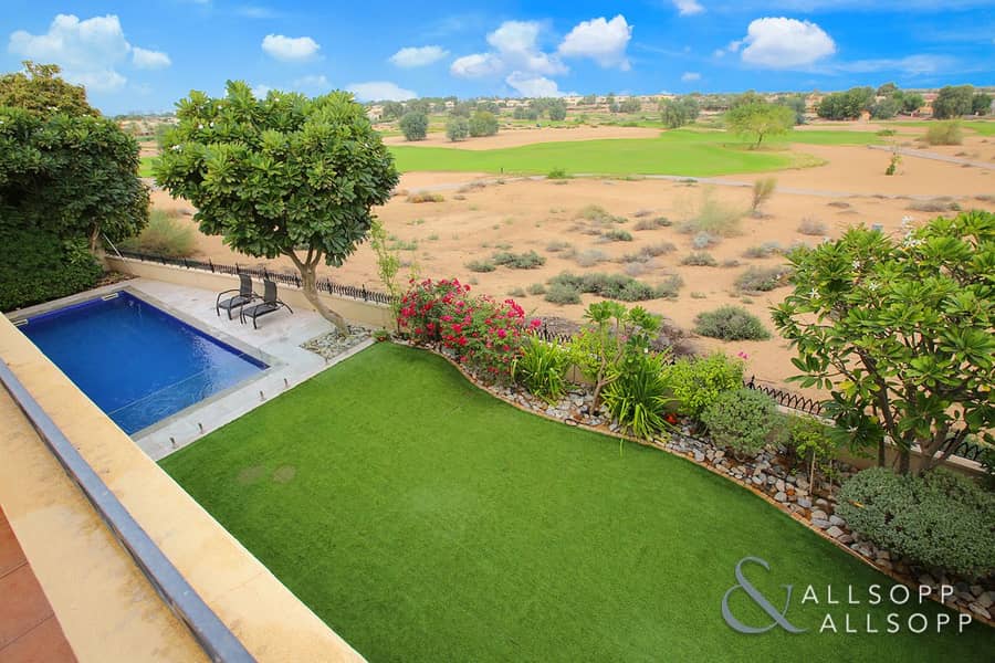 24 Golf Course View | Upgraded | VOT | 6 Beds