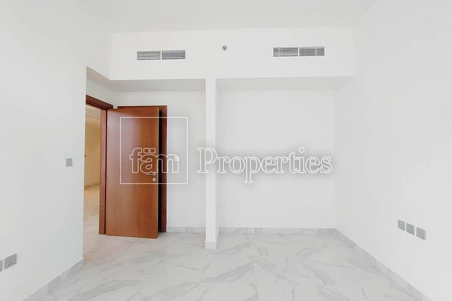 Brand New 1BR |Spacious   Huge Balcony Layout