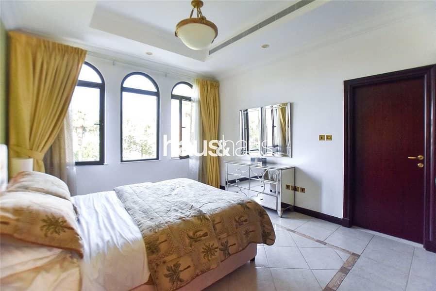 11 Exclusive | Vacant in March | Upgraded Sea View