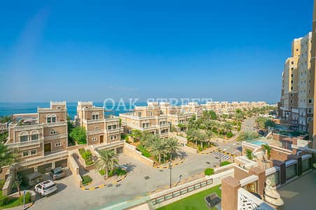 4 Bedroom Penthouse for Sale in Palm Jumeirah, Dubai - Penthouse | Private Pool | Vacant Now