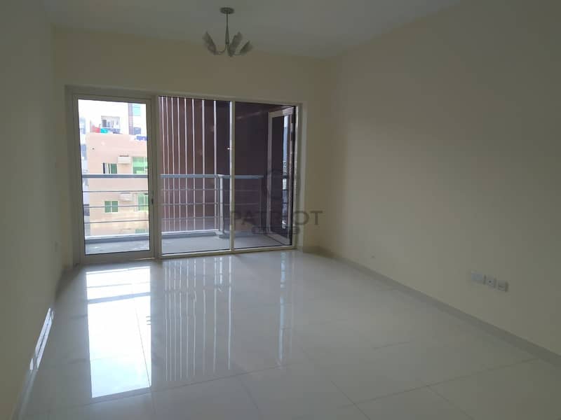 1 BHK WITH EXCELLENT FINISHING IN KARAMA NEAR ADCB METRO