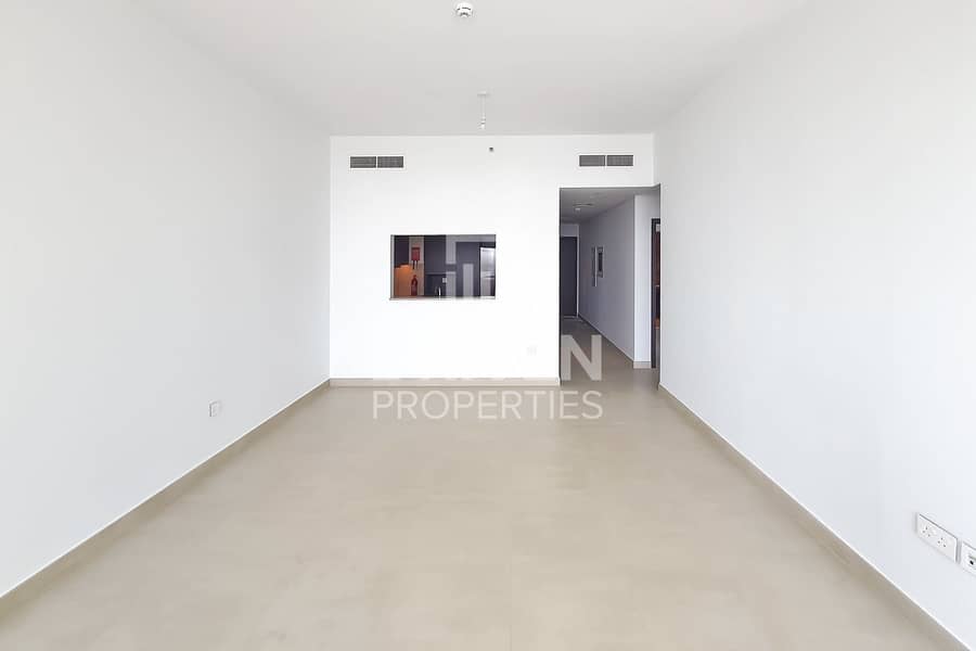 Modern and Brand New Apt with DIFC Views Modern and Brand New Apt with DIFC Views