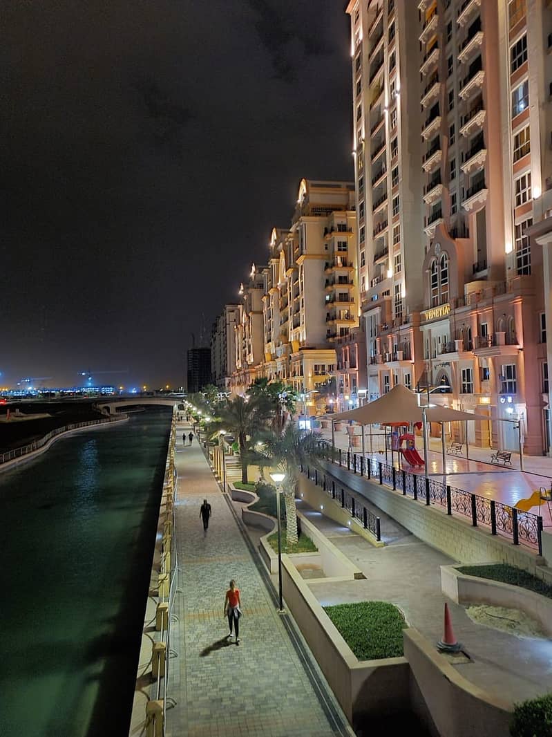 位于迪拜体育城，运河公寓西区，威尼斯公寓 1 卧室的公寓 550000 AED - 5643052