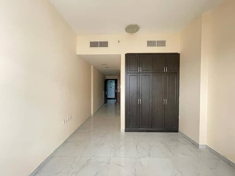 SPACIOUS STUDIO APARTMENT FOR RENT IN NEW MUWAILEH AREA