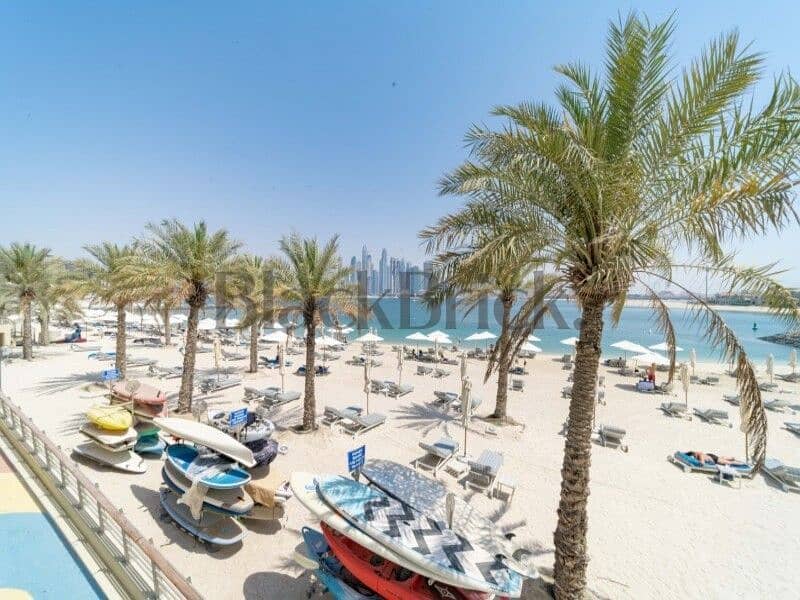 Beautiful Apartment Footsteps from the Beach