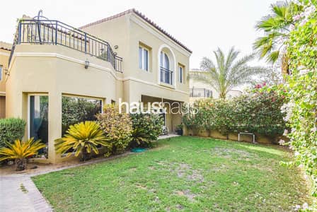 4 Bedroom Townhouse for Sale in Motor City, Dubai - Vacant on Transfer | Pool and Park Backing