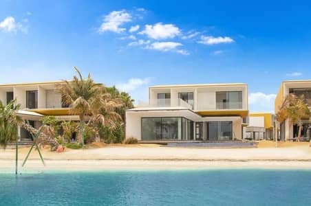 5 Bedroom Villa for Sale in The World Islands, Dubai - Beach Villa | Stunning Sea Views | Resale