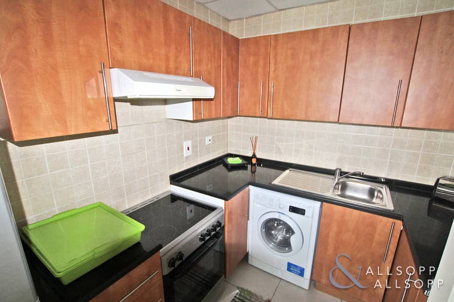 6 Stunning 2 Bed | Fully Furnished Apartment