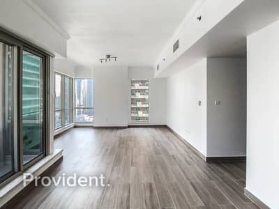 شقة 1 غرفة نوم للايجار في دبي مارينا، دبي - Upgraded | High Floor | Spacious and Bright