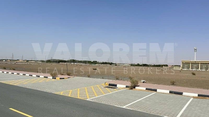 3 15 Years Payment Plan-Warehouse | Sale in Sharjah