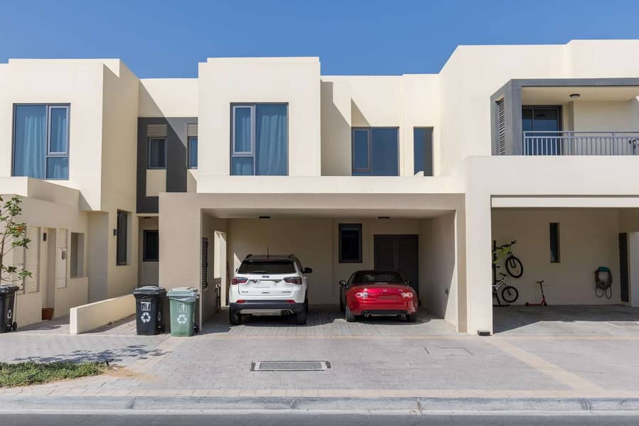 24 Beautiful Four-Bedroom Family Home in Maple at Dubai Hills Estate