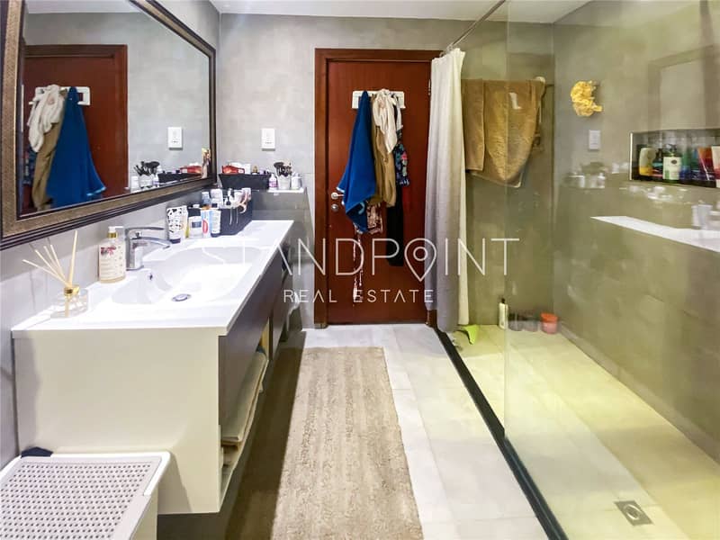 15 Exclusive | Upgraded | Furnished | Vacant 25th Feb