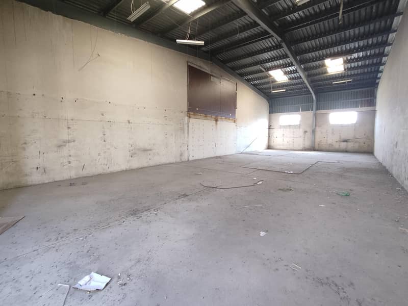 Warehouse for rent in prime location !!