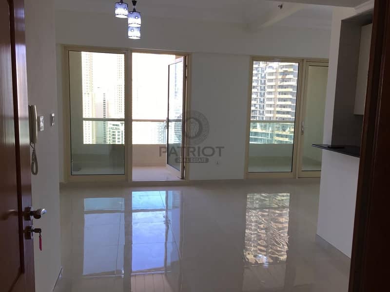 شقة في برج مانشستر،دبي مارينا 2 غرف 848000 درهم - 5540299