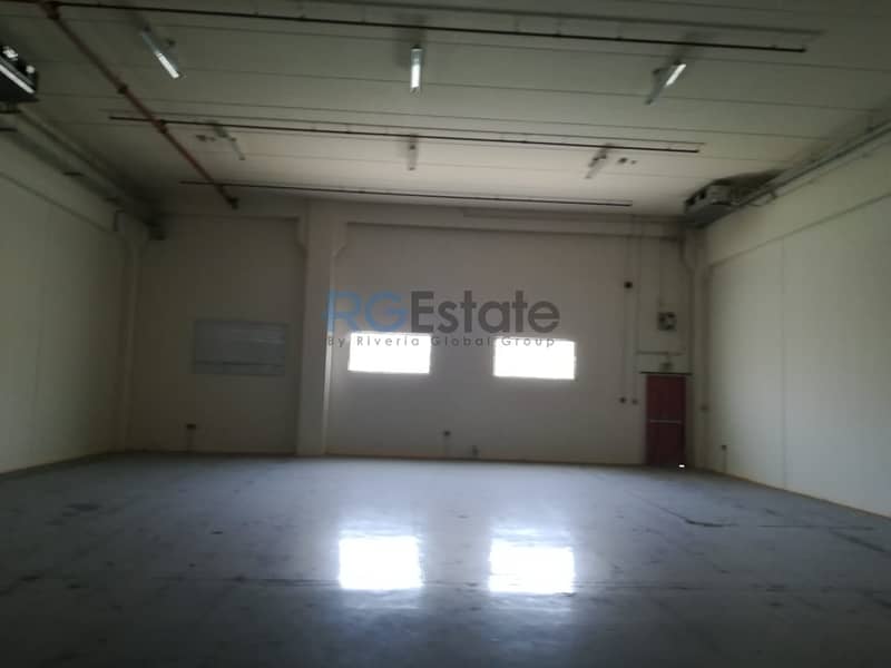 7,650 sqft fully air-conditioner Warehousewith Mezzanine Floor Office & Lift available for Rent in Nadd Al Hammar