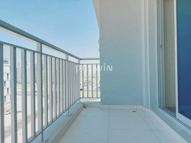 room| Closed kitchen |laundry open view | spacious |balcony |kids pool|gym
