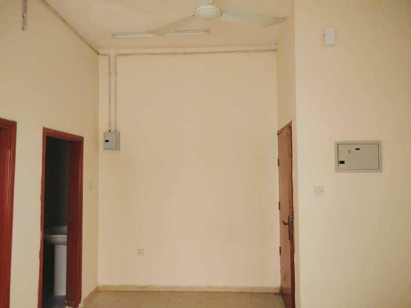 Квартира в Мувайле, 12000 AED - 5648801