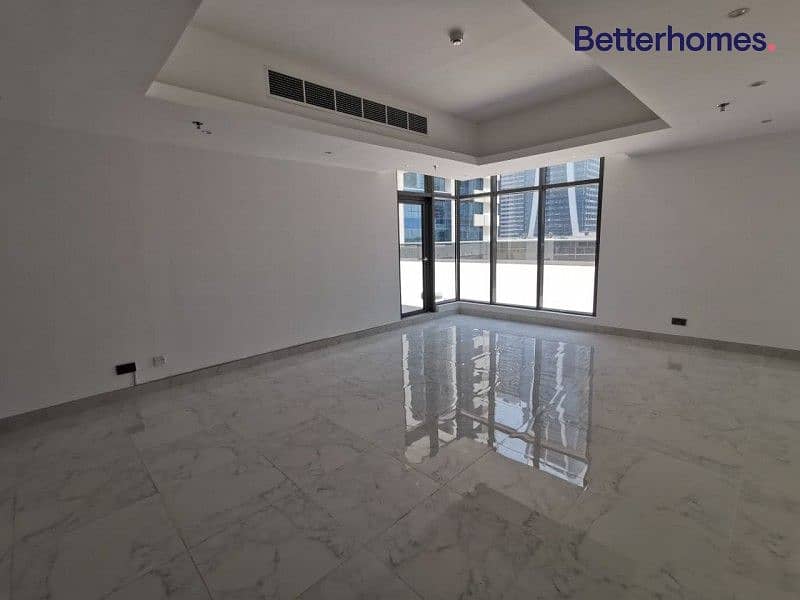 2 Unique|Largest 1 bed in JLT|Green Lakes S3