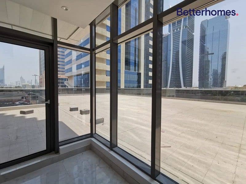 4 Unique|Largest 1 bed in JLT|Green Lakes S3