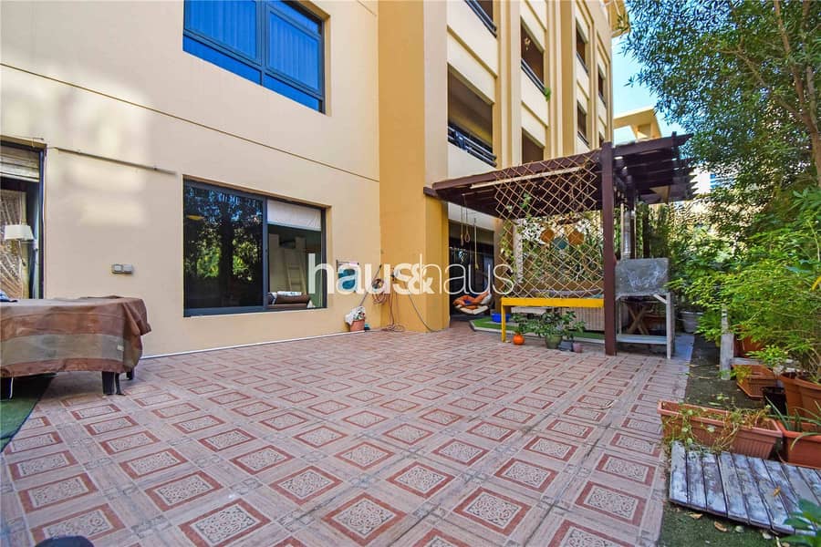 Private Courtyard | Upgraded | Vacant on Transfer
