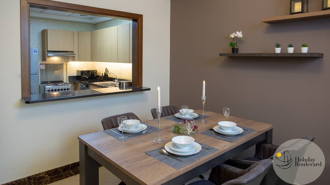 5 Full set dining area